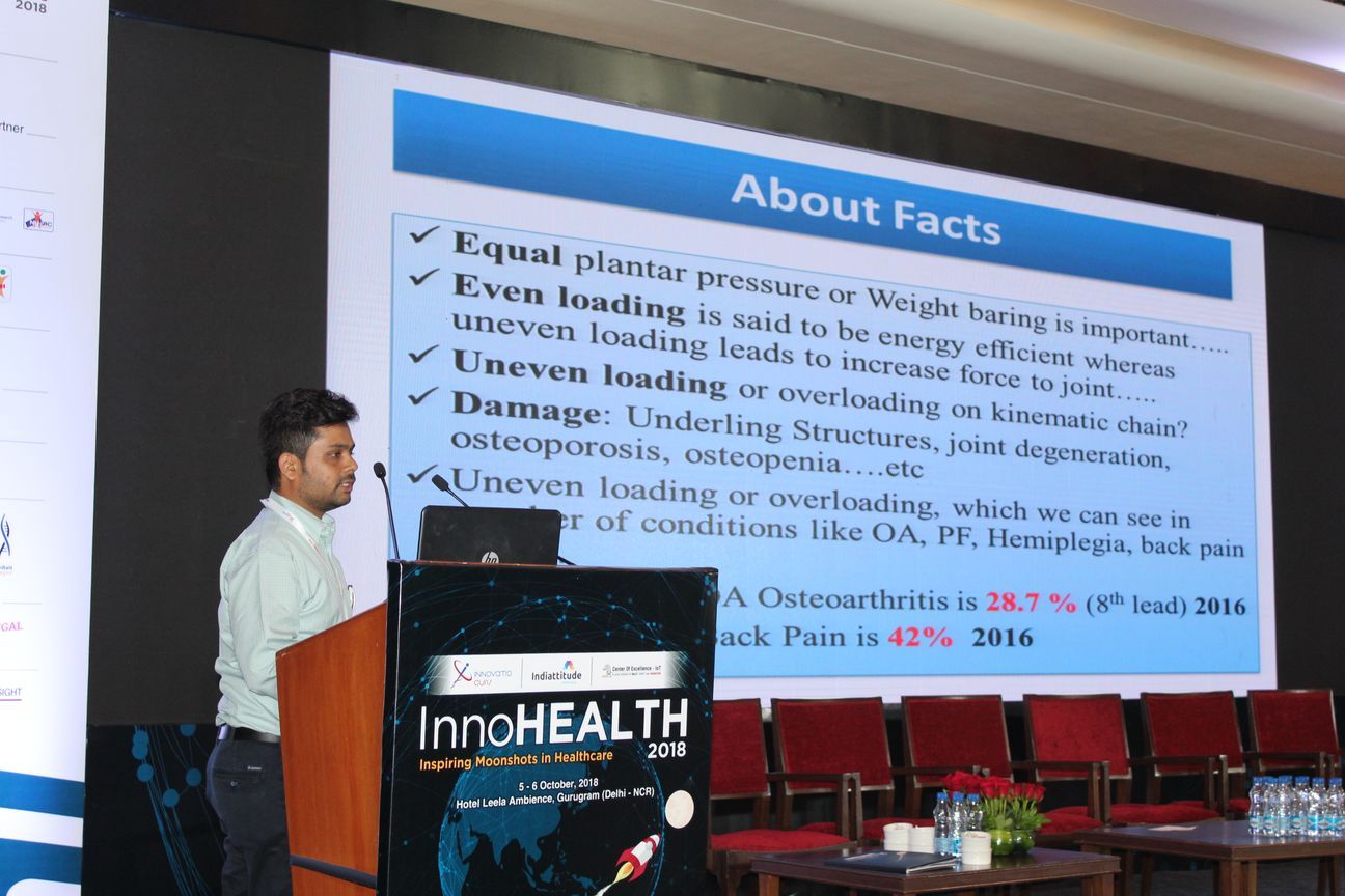 3.-Dr-Hemal-Patel-presents-his-innovation-on-lower-limber-weight-distribution-assessment-device-in-the-Young-innovators-award-session-at-InnoHEALTH-2018
