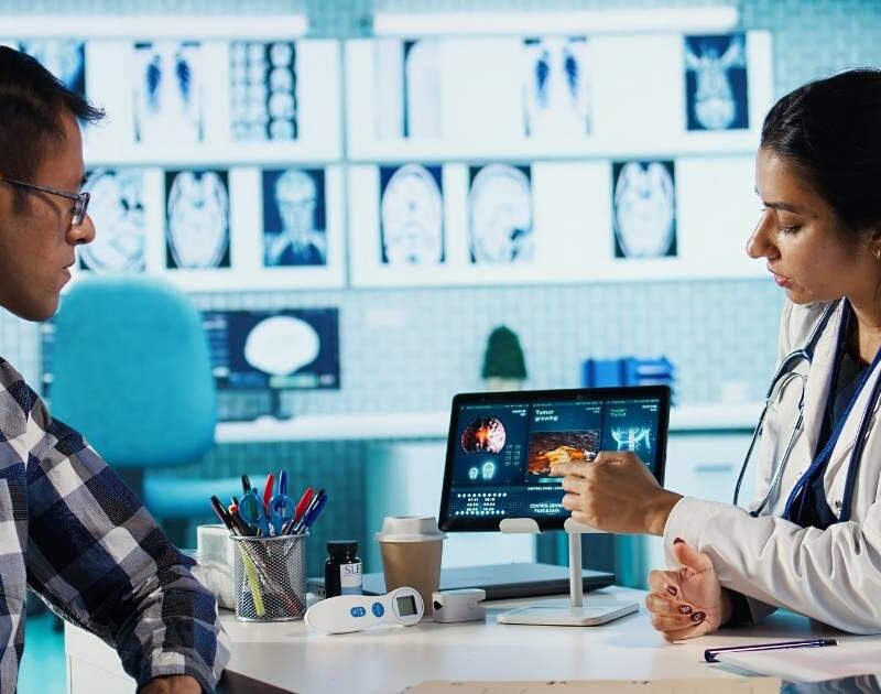 स्वास्थ्य सेवा में बदलाव: भारत और वैश्विक स्तर पर डिजिटल थेरेप्यूटिक्स की भूमिका